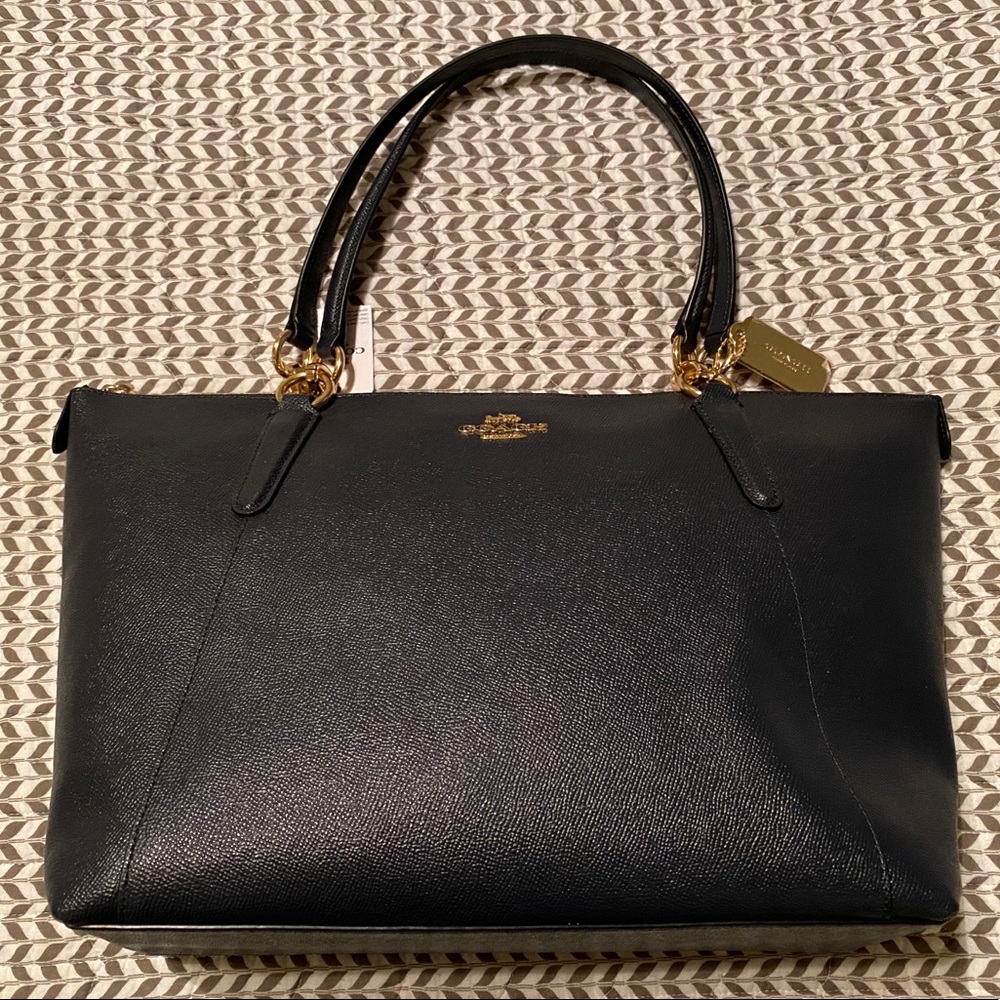 BRAND NEW Coach Tote Purse NAVY